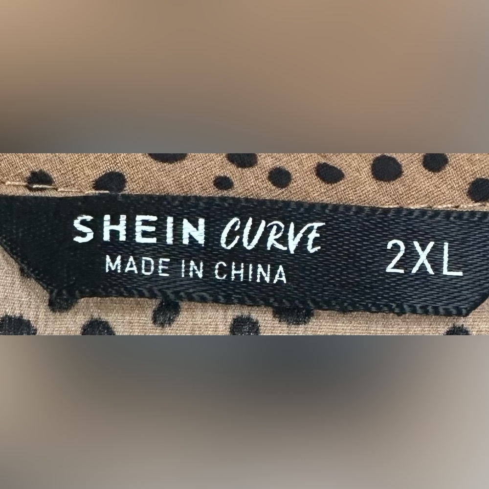 SHEIN CURVE size 2XL brown with black dots v-neck, short sleeved dress. - Picture 6 of 7